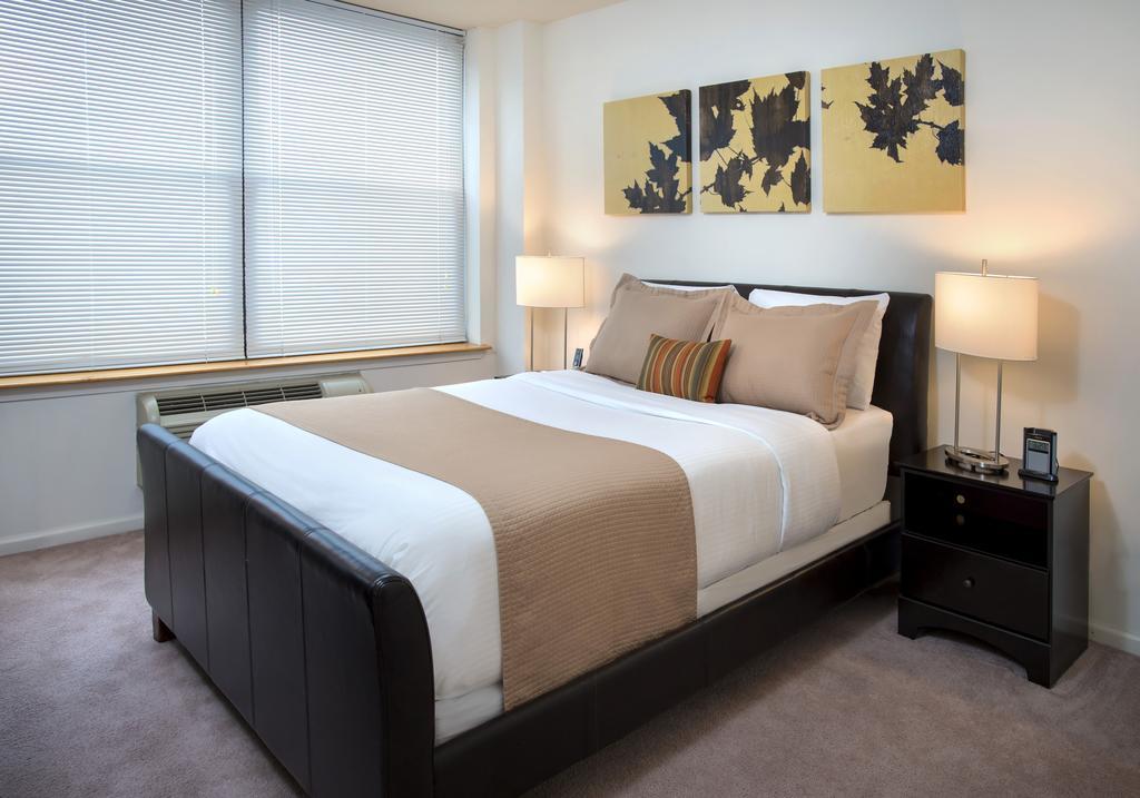 Grove Pointe - A Premier Furnished Apartment Jersey City Room photo